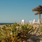 Paesaggio mozzafiato del Portogallo, con spiagge e città storiche da esplorare in 5 giorni.